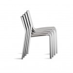 mitab layer -  Layer is een lichtgewicht en functionele houten stoel. De unieke productiemethode waarbij twee lagen worden gecreëerd.